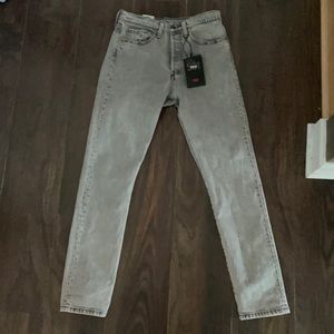 Levi gray acid wash jean NWT
